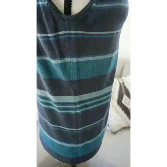 Rafaella Sleeveless Turtleneck Sweater - Striped Pattern in Blue & Gray, Size M - Picture 12 of 13